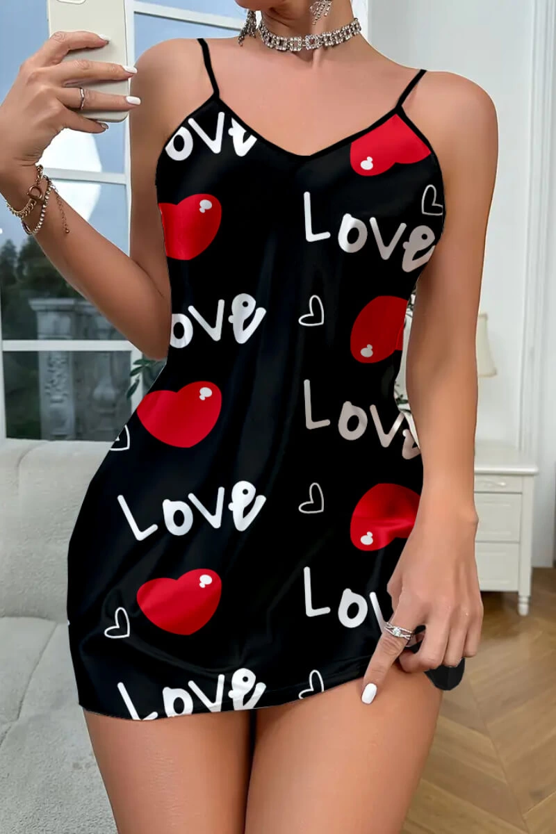 Love Desenli Siyah Saten Gecelik Love Desenli Siyah Saten Gecelik