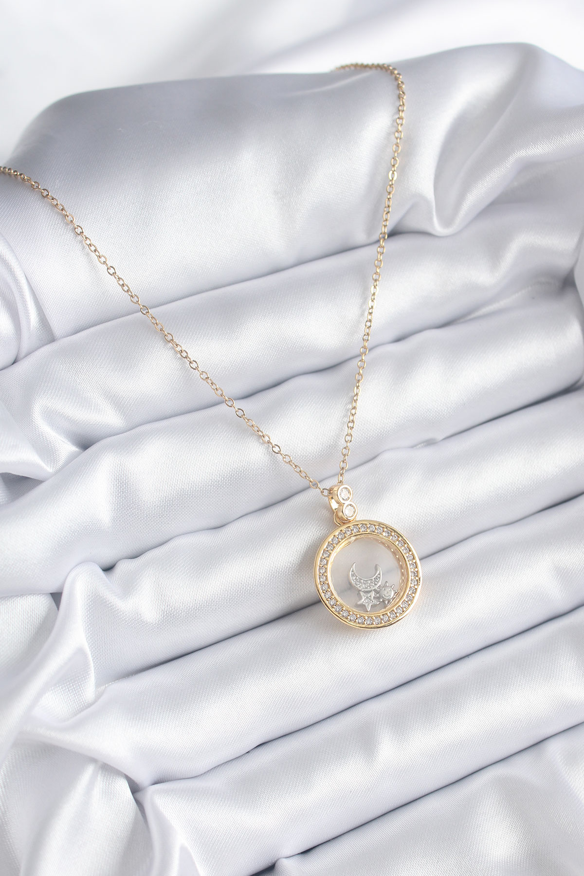 316L Çelik Gold Renk Zirkon Taş Detay Ay Yıldız Fanus Model Kadın Kolye - Bayi Depom 316L Çelik Gold Renk Zirkon Taş Detay Ay Yıldız Fanus Model Kadın Kolye - Bayi Depom