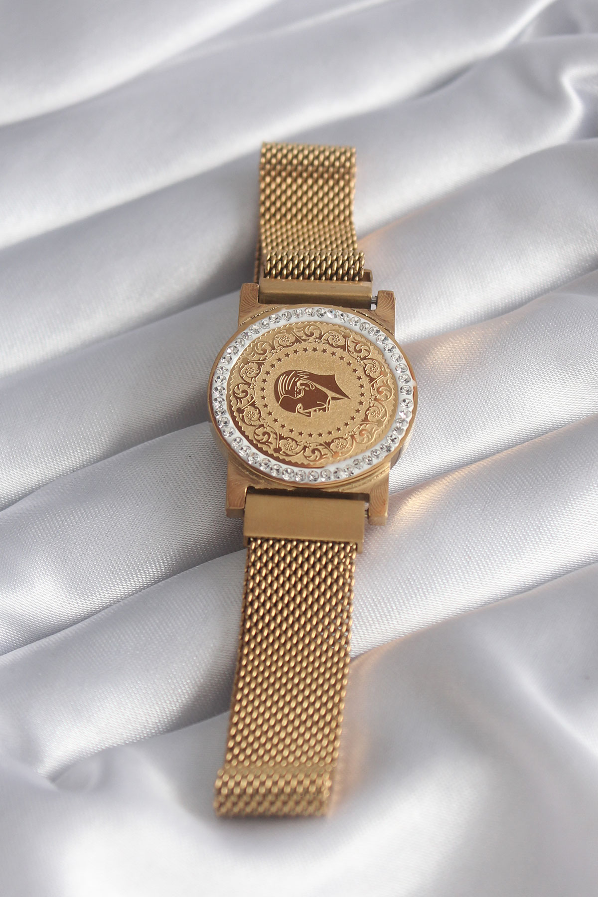 316L Çelik Gold Renk Mıknatıslı Hasır Zirkon Taşlı Çeyrek Model Kadın Bileklik - Bayi Depom 316L Çelik Gold Renk Mıknatıslı Hasır Zirkon Taşlı Çeyrek Model Kadın Bileklik - Bayi Depom