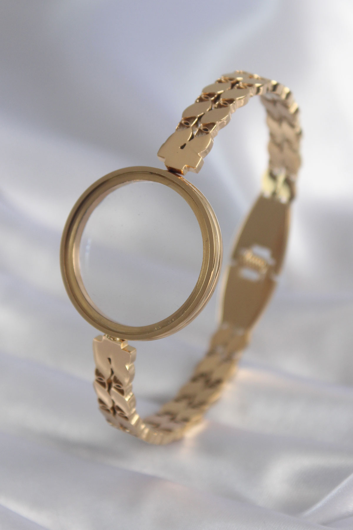 316L Çelik Gold Renk Arpa İşleme Açılabilir Fanus Model Kadın Kelepçe - Bayi Depom 316L Çelik Gold Renk Arpa İşleme Açılabilir Fanus Model Kadın Kelepçe - Bayi Depom