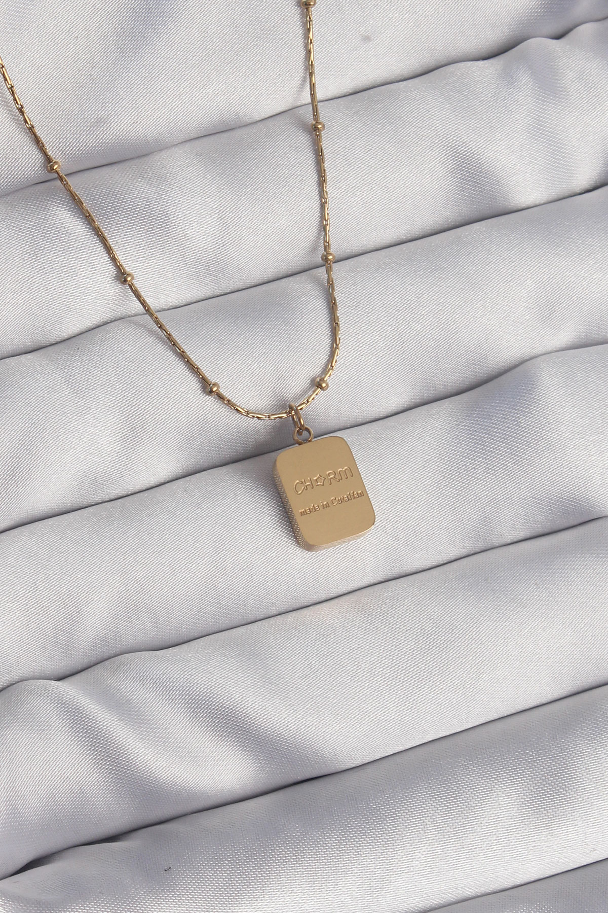 316L Çelik Gold Renk Kare Charm Model Kolye - Bayi Depom 316L Çelik Gold Renk Kare Charm Model Kolye - Bayi Depom