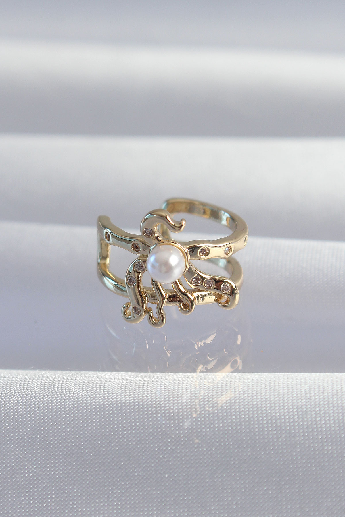 Pirinç Gold Renk İncili Ahtapot Earcuff Küpe - Bayi Depom Pirinç Gold Renk İncili Ahtapot Earcuff Küpe - Bayi Depom