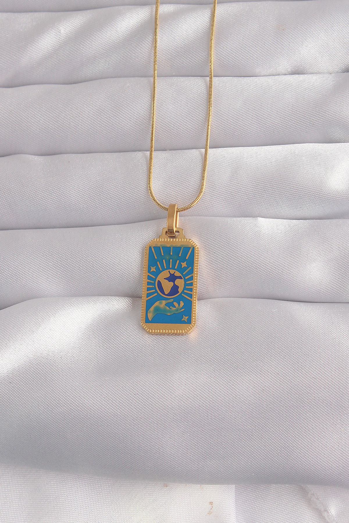 316L Çelik Gold Renk Mavi Mineli El Figür Tarot Kolye - Bayi Depom 316L Çelik Gold Renk Mavi Mineli El Figür Tarot Kolye - Bayi Depom