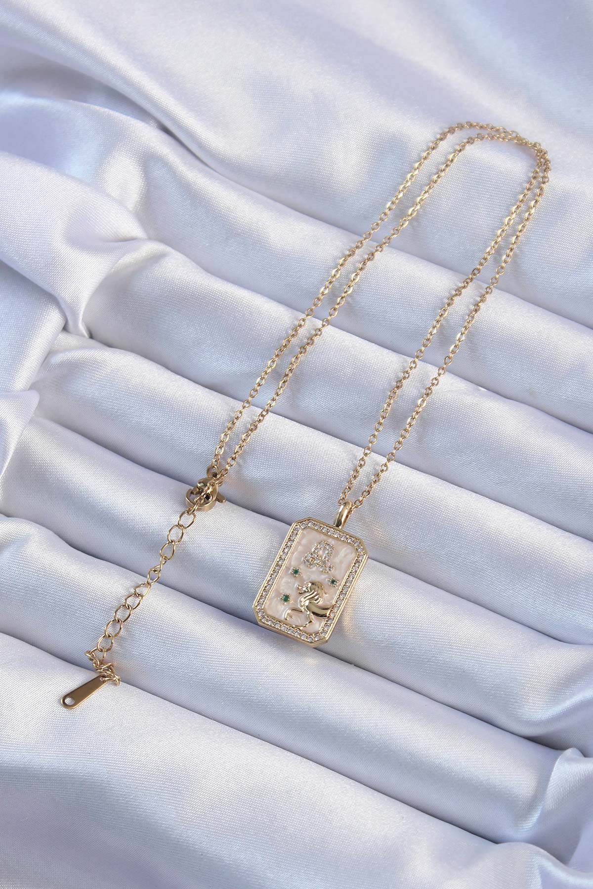 316L Çelik Zincir Gold Renk Zirkon Taşlı Aslan Figürlü Tarot Kolye - Bayi Depom 316L Çelik Zincir Gold Renk Zirkon Taşlı Aslan Figürlü Tarot Kolye - Bayi Depom