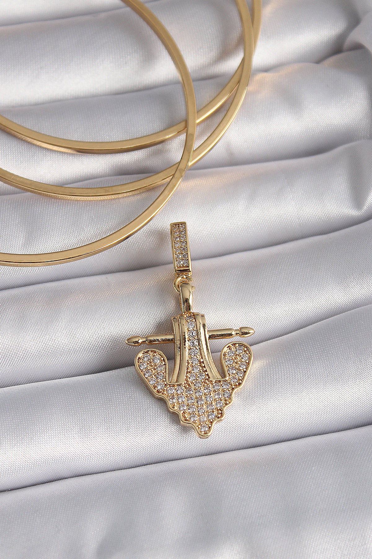 Pirinç Gold Renk Zirkon Taşlı Çapa Model Ajda Charm - Bayi Depom Pirinç Gold Renk Zirkon Taşlı Çapa Model Ajda Charm - Bayi Depom