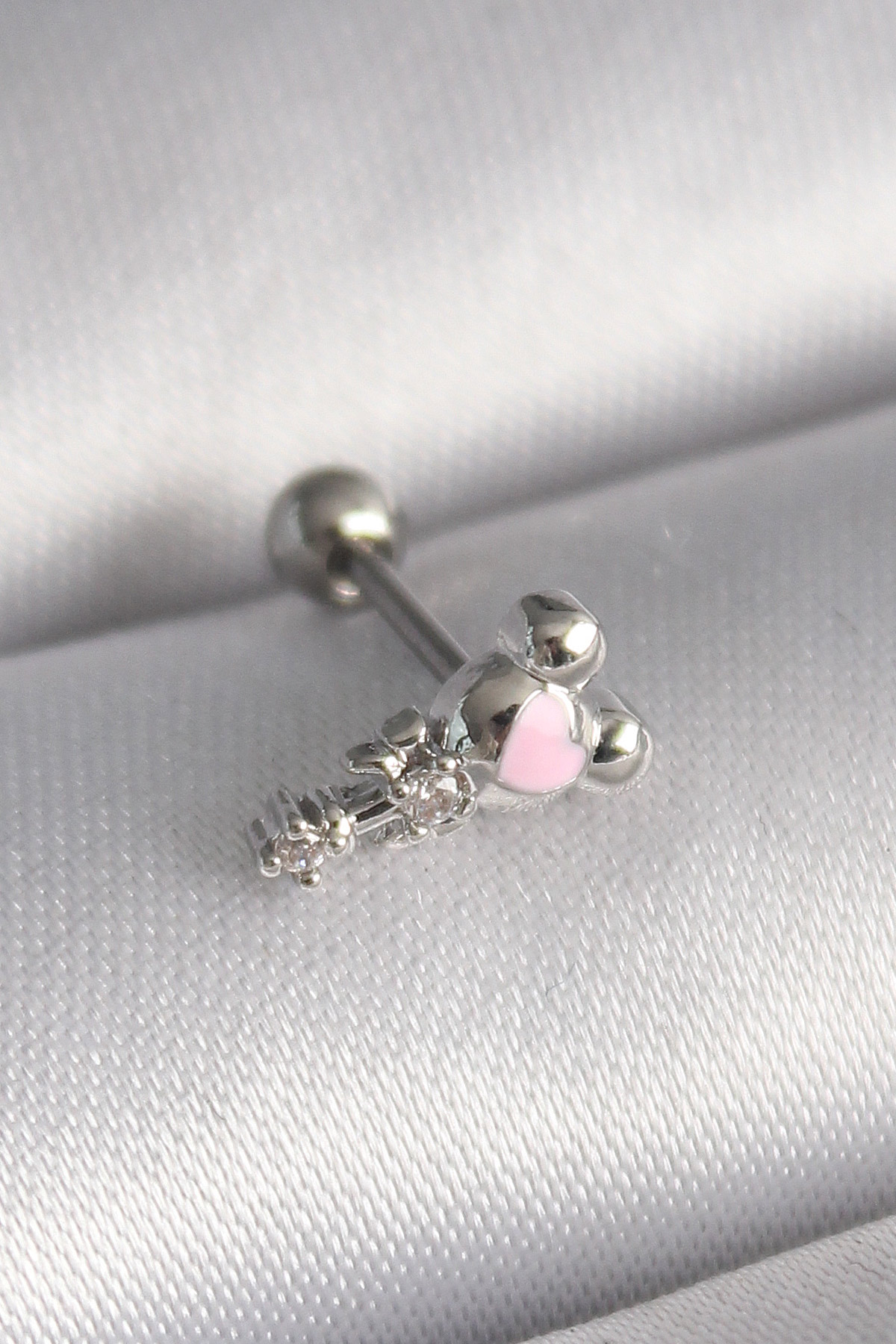 316L Çelik Gümüş Renk Zirkon Taş Detay Pembe Kalp İşleme Tragus Piercing - Bayi Depom 316L Çelik Gümüş Renk Zirkon Taş Detay Pembe Kalp İşleme Tragus Piercing - Bayi Depom