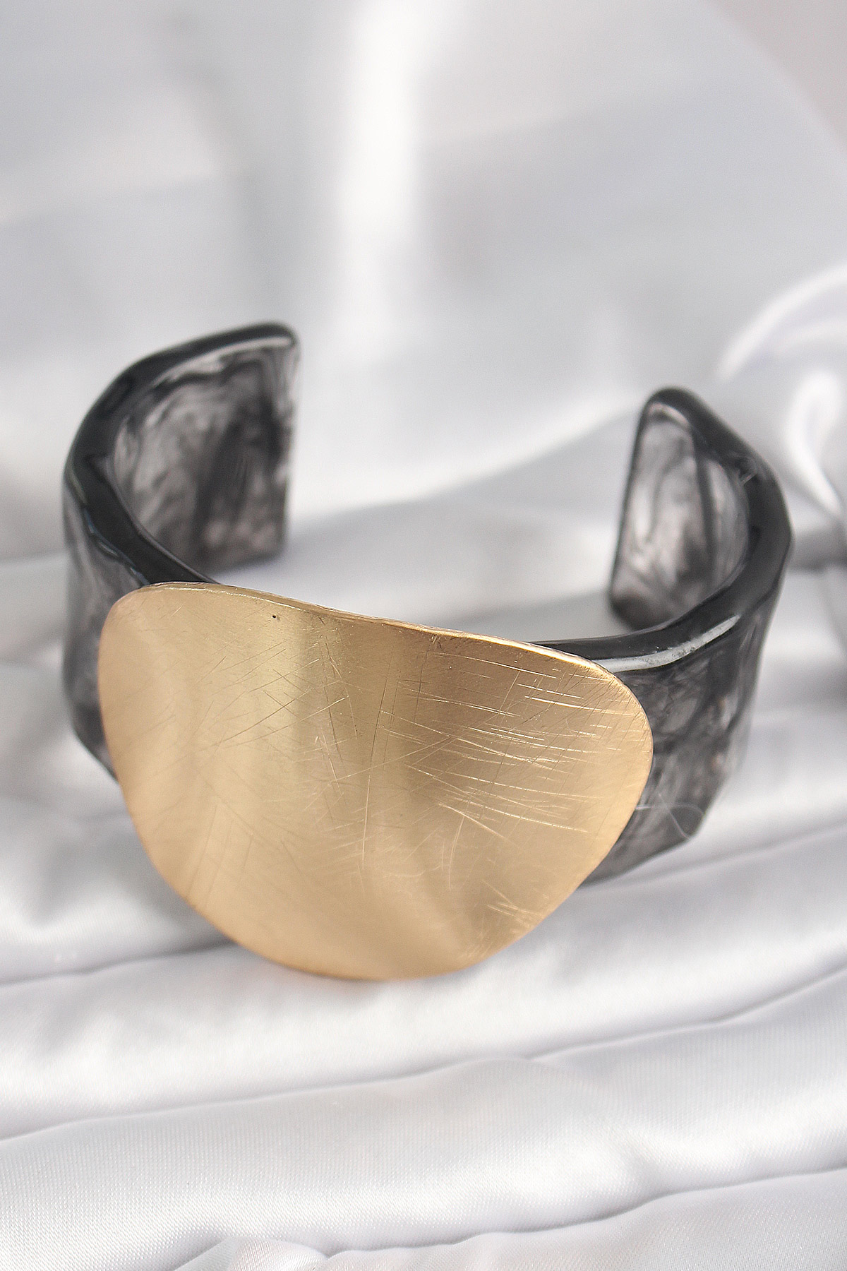 Siyah Mermer Desen Akrilik Plastik Gold Daire Plaka Model Vintage Kadın Bilezik - Bayi Depom Siyah Mermer Desen Akrilik Plastik Gold Daire Plaka Model Vintage Kadın Bilezik - Bayi Depom