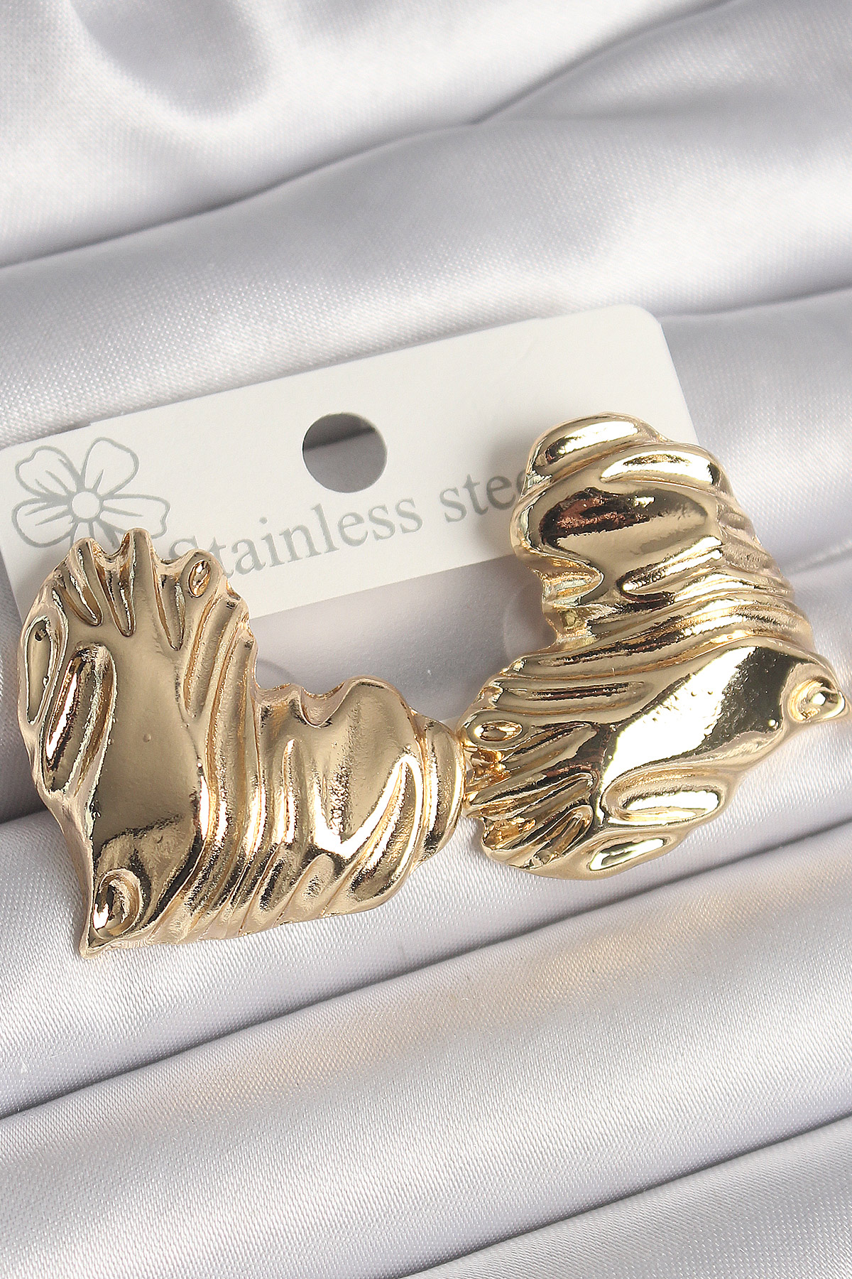 Pirinç Gold Renk İşlemeli Kalp Model Kadın Küpe - Bayi Depom Pirinç Gold Renk İşlemeli Kalp Model Kadın Küpe - Bayi Depom