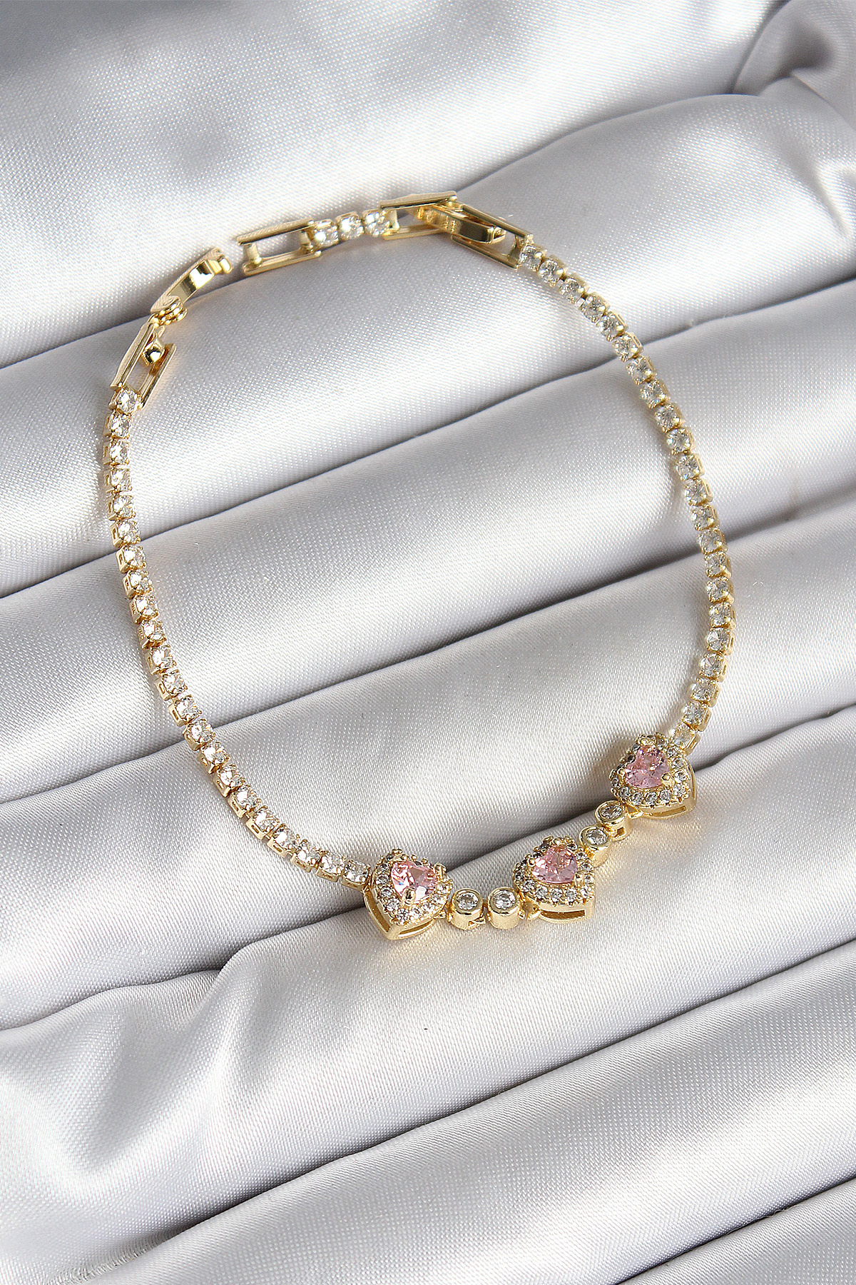 Pirinç Sıralı Pembe Kalp Figürlü Zirkon Taşlı Gold Renk Kadın Bileklik - Bayi Depom Pirinç Sıralı Pembe Kalp Figürlü Zirkon Taşlı Gold Renk Kadın Bileklik - Bayi Depom