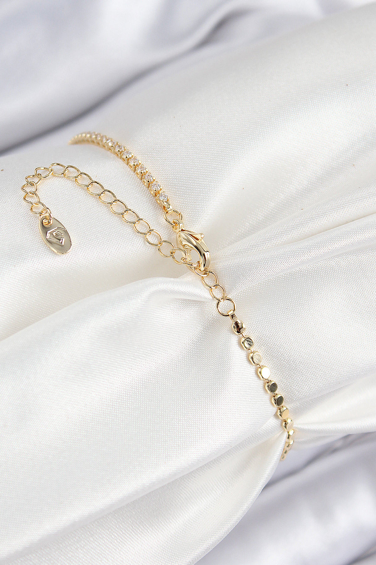 Pirinç Zirkon Taşlı Damla Model Ezme Zincir Gold Renk Kadın Bileklik - Bayi Depom Pirinç Zirkon Taşlı Damla Model Ezme Zincir Gold Renk Kadın Bileklik - Bayi Depom