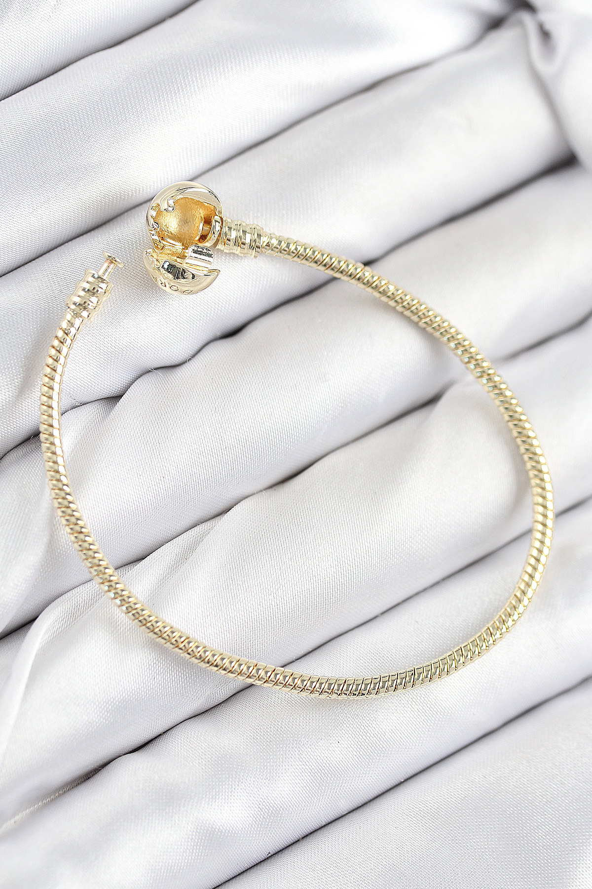Pirinç Charm Topcuk Model Gold Renk Kadın Bileklik - Bayi Depom Pirinç Charm Topcuk Model Gold Renk Kadın Bileklik - Bayi Depom