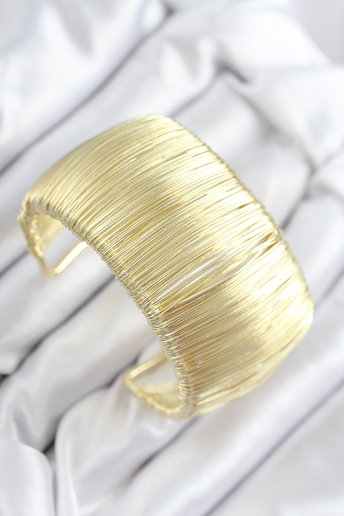 Pirinç Tel Sarma Model Gold Renk Kadın Bileklilk - Bayi Depom Pirinç Tel Sarma Model Gold Renk Kadın Bileklilk - Bayi Depom