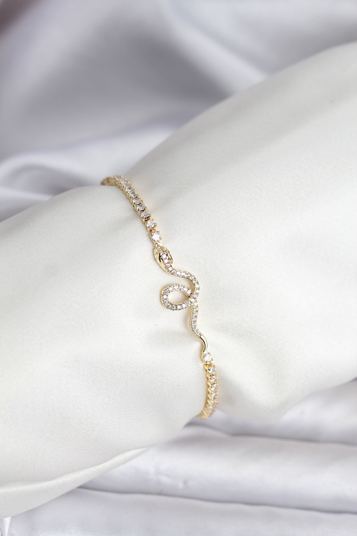 Yılan Model Zirkon Taşlı Gold Renk Pirinç Su Yolu Kadın Bileklik - Bayi Depom Yılan Model Zirkon Taşlı Gold Renk Pirinç Su Yolu Kadın Bileklik - Bayi Depom