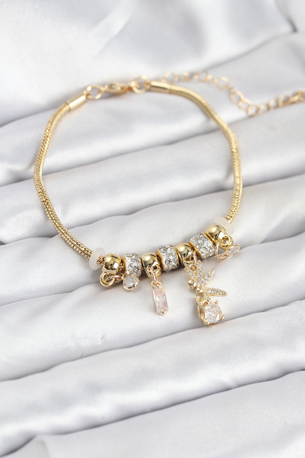 Pirinç Gold Renk Tinkerbell Charmlı Kadın Bileklik - Bayi Depom Pirinç Gold Renk Tinkerbell Charmlı Kadın Bileklik - Bayi Depom