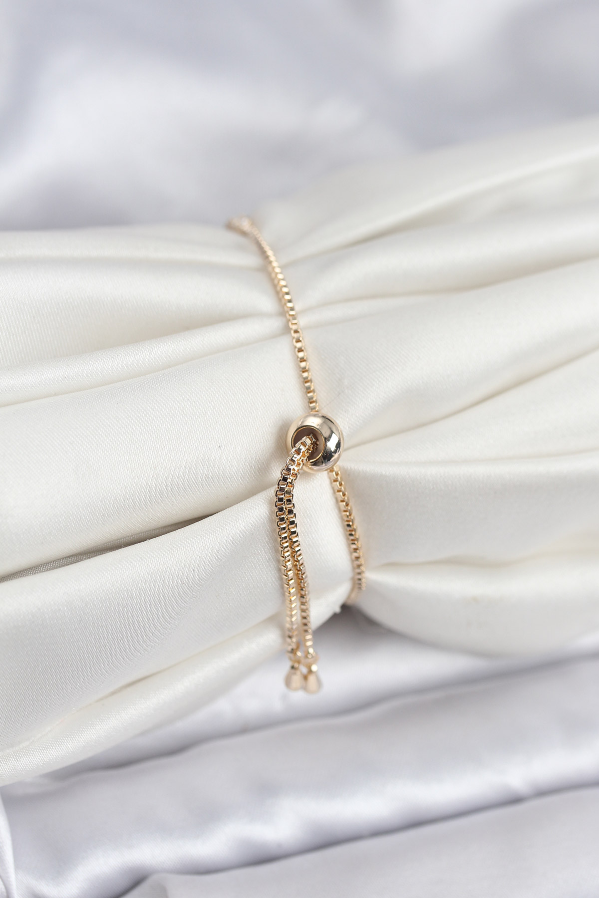 Kuğu Model Zirkon Taşlı Gold Renk Asansörlü Su Yolu Bileklik - Bayi Depom Kuğu Model Zirkon Taşlı Gold Renk Asansörlü Su Yolu Bileklik - Bayi Depom