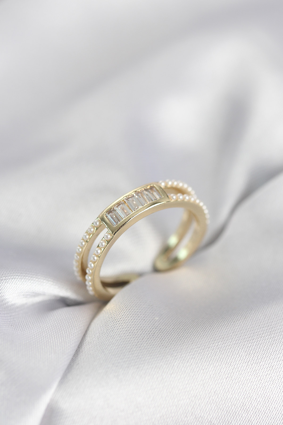 Baget Zirkon Taşlı Gold Renk İncili Kadın Yüzük - Bayi Depom Baget Zirkon Taşlı Gold Renk İncili Kadın Yüzük - Bayi Depom