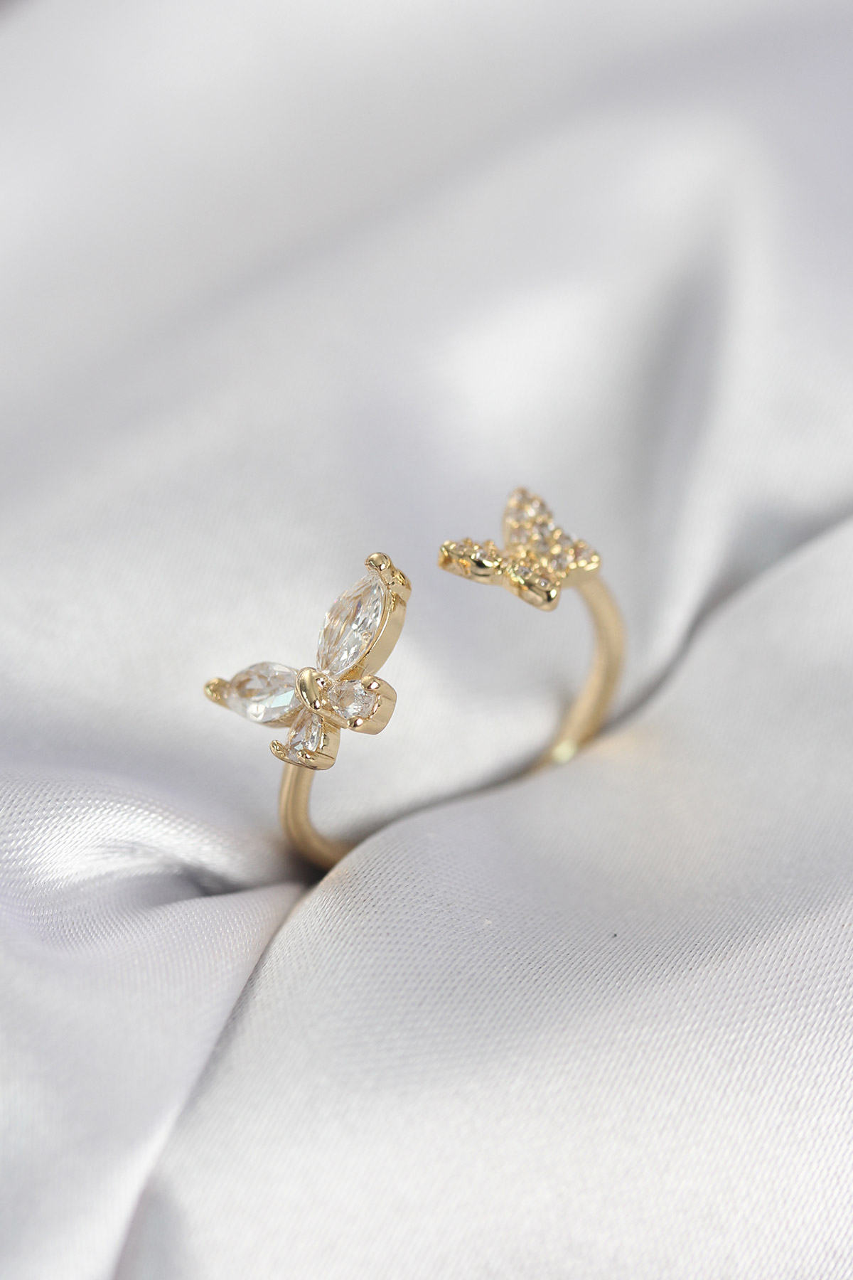 Kelebek Model Zirkon Taşlı Gold Renk Kadın Yüzük - Bayi Depom Kelebek Model Zirkon Taşlı Gold Renk Kadın Yüzük - Bayi Depom