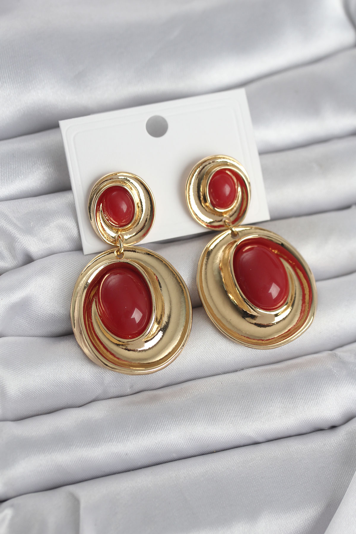 Kırmızı Sallantılı Damla Model Gold Renk Vintage Kadın Küpe - Bayi Depom Kırmızı Sallantılı Damla Model Gold Renk Vintage Kadın Küpe - Bayi Depom