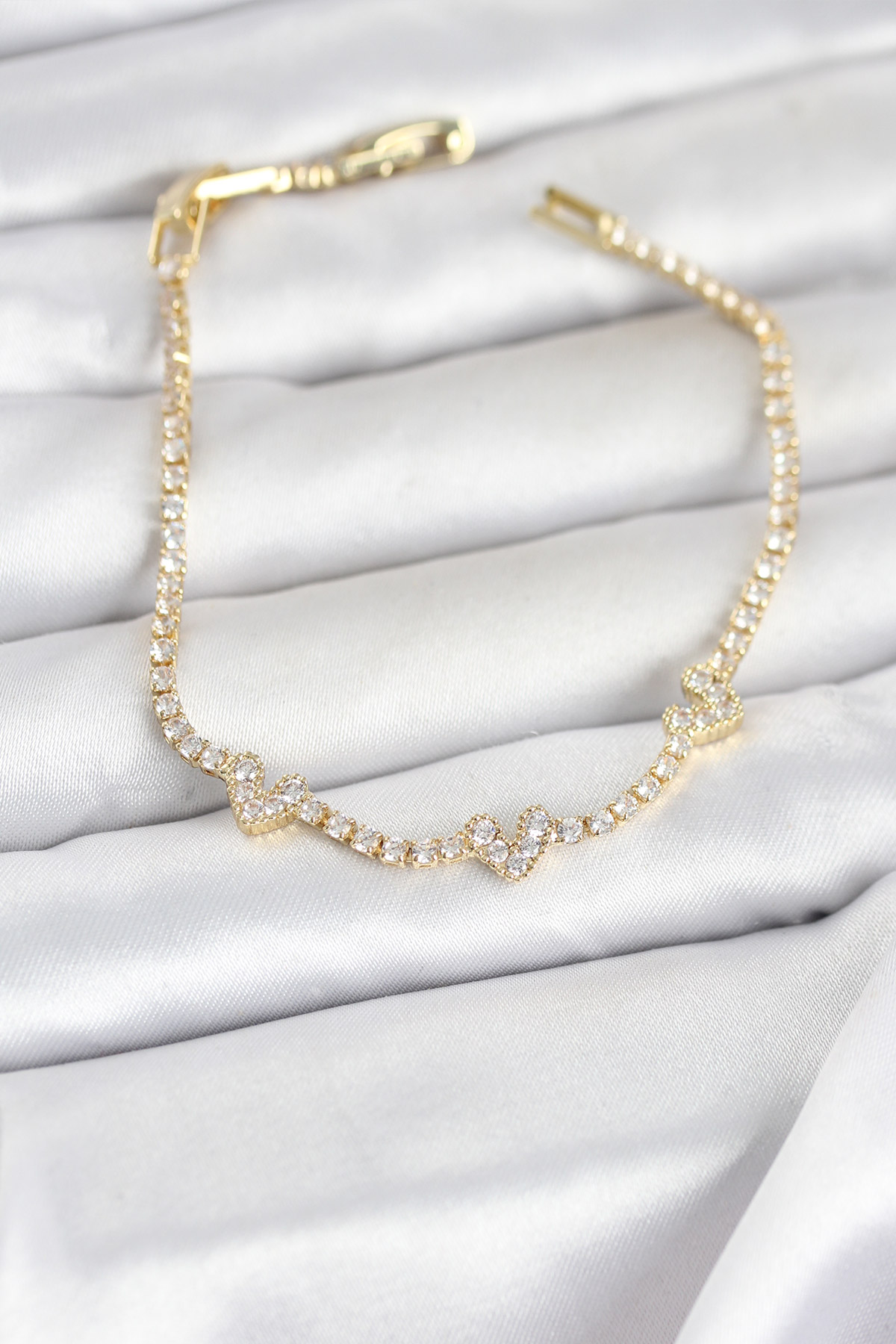 Pirinç Gold Renk Kalp Model Zirkon Taşlı Su Yolu Kadın Bileklik - Bayi Depom Pirinç Gold Renk Kalp Model Zirkon Taşlı Su Yolu Kadın Bileklik - Bayi Depom