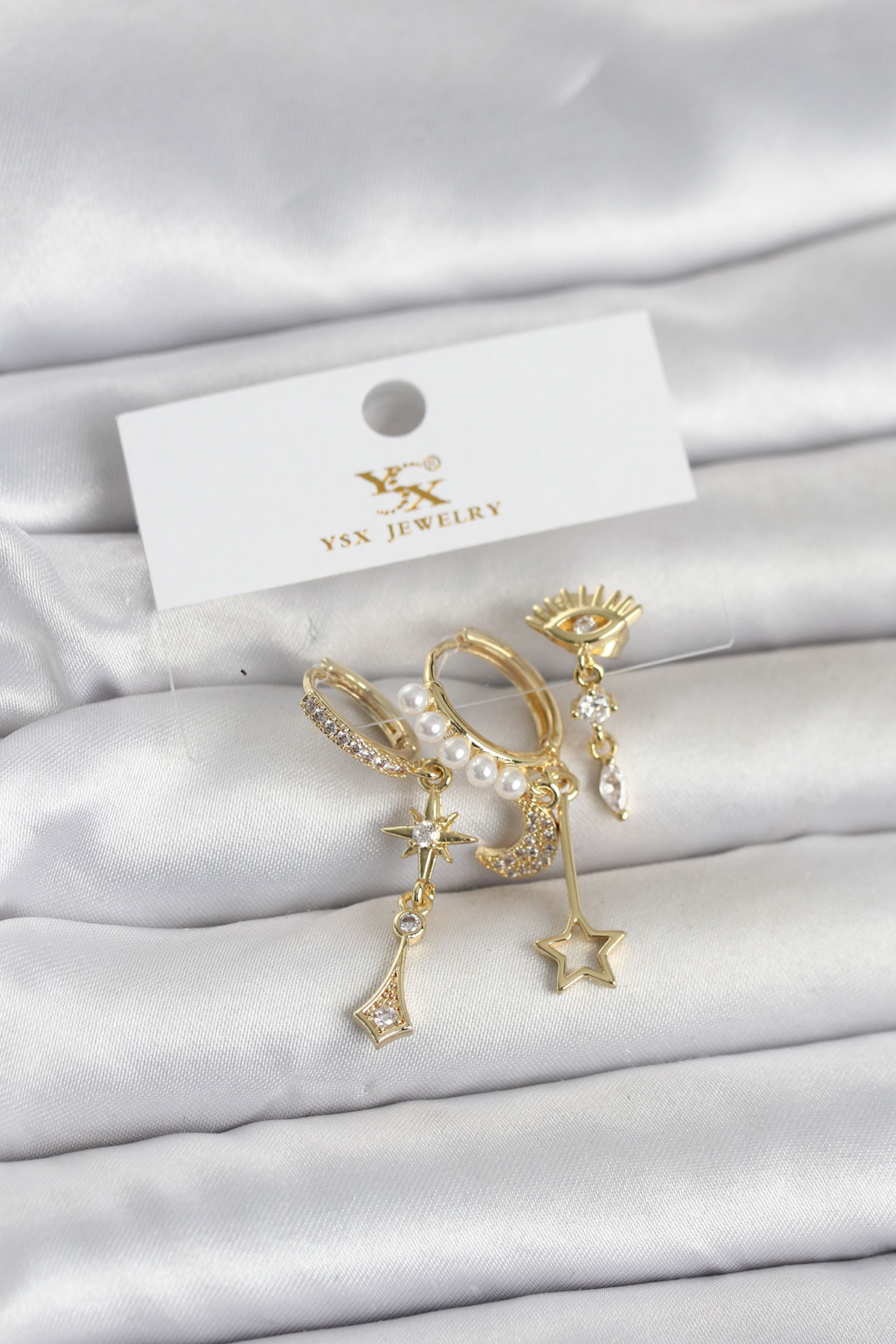 Pirinç Gold Renk Zirkon Taşlı Gece Temalı 3'lü Kadın Küpe - Bayi Depom Pirinç Gold Renk Zirkon Taşlı Gece Temalı 3'lü Kadın Küpe - Bayi Depom