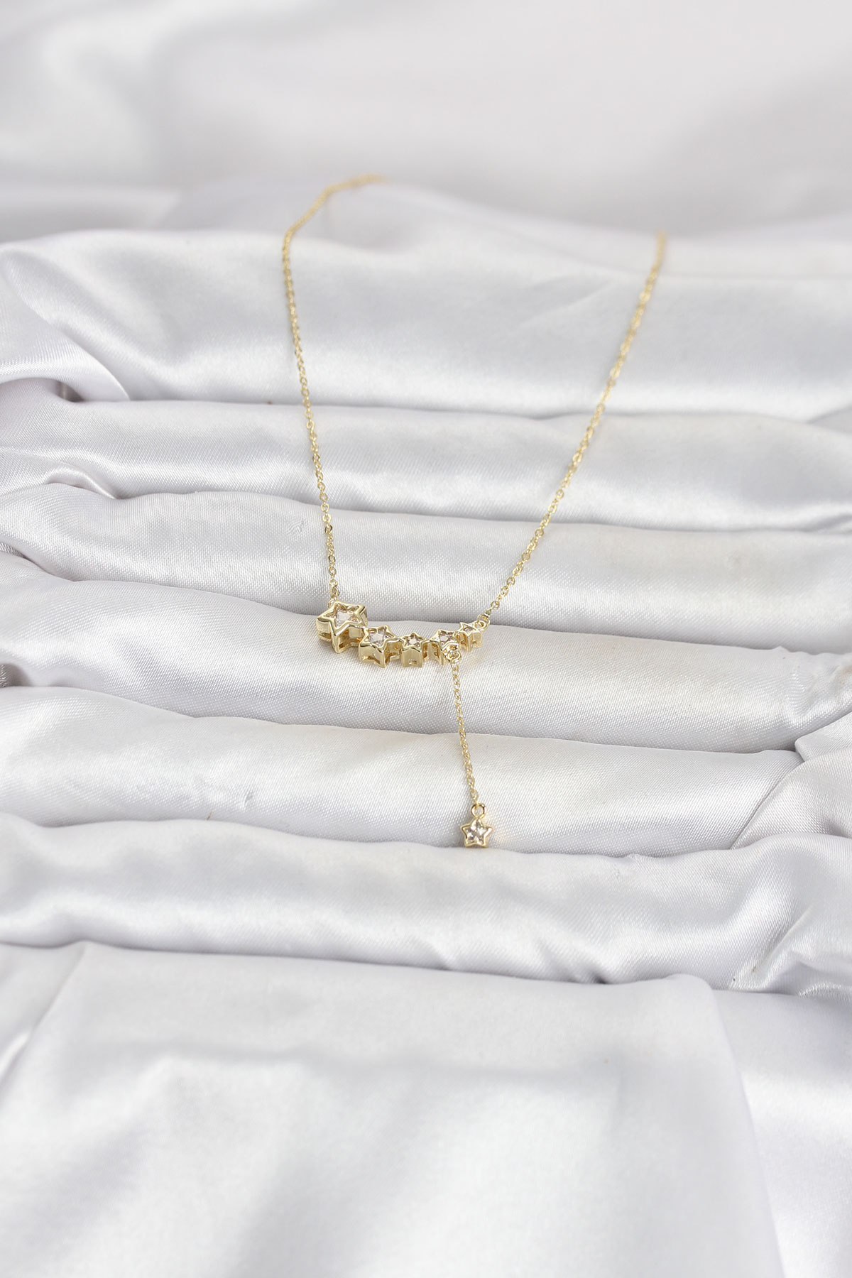 Pirinç Gold Renk Minimal Sallantılı Yıldız Model Kadın Kolye - Bayi Depom