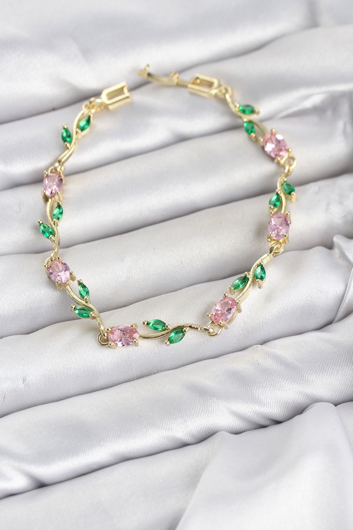 Pirinç Gold Renk Pembe Zirkon Taşlı Çiçek Model Kadın Bileklik - Bayi Depom Pirinç Gold Renk Pembe Zirkon Taşlı Çiçek Model Kadın Bileklik - Bayi Depom