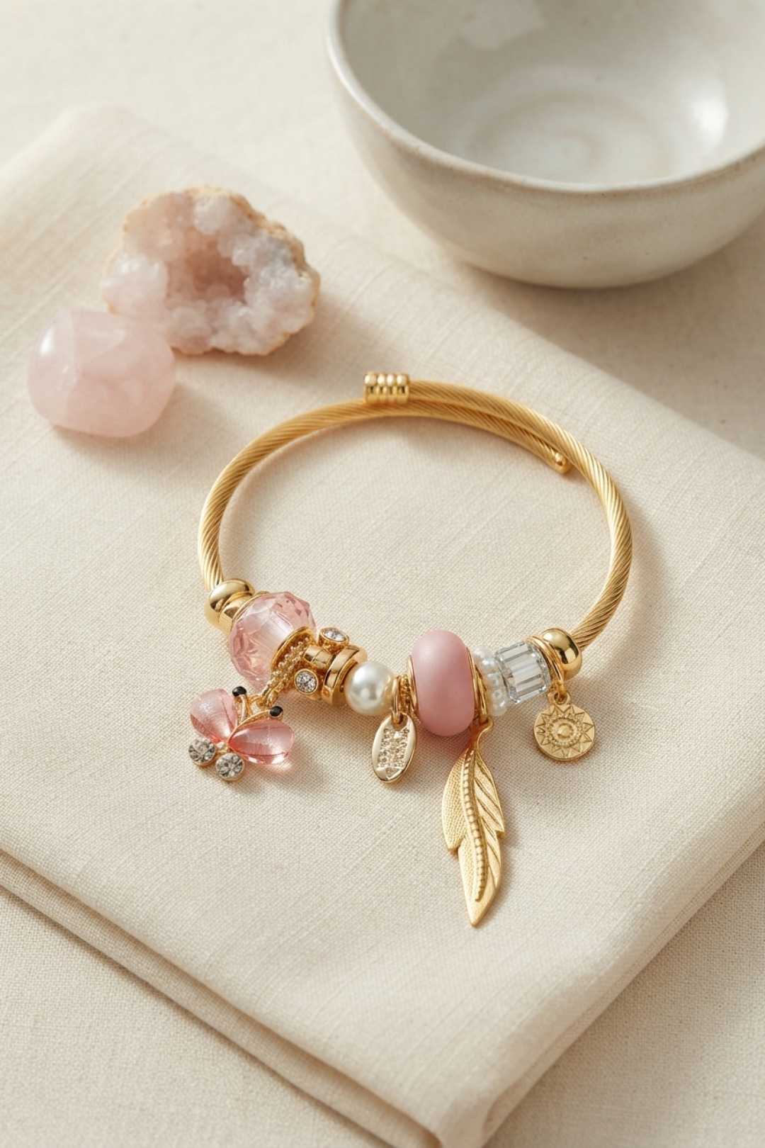 Pembe Kelebek Model Charmlı Bileklik - Bayi Depom Pembe Kelebek Model Charmlı Bileklik - Bayi Depom