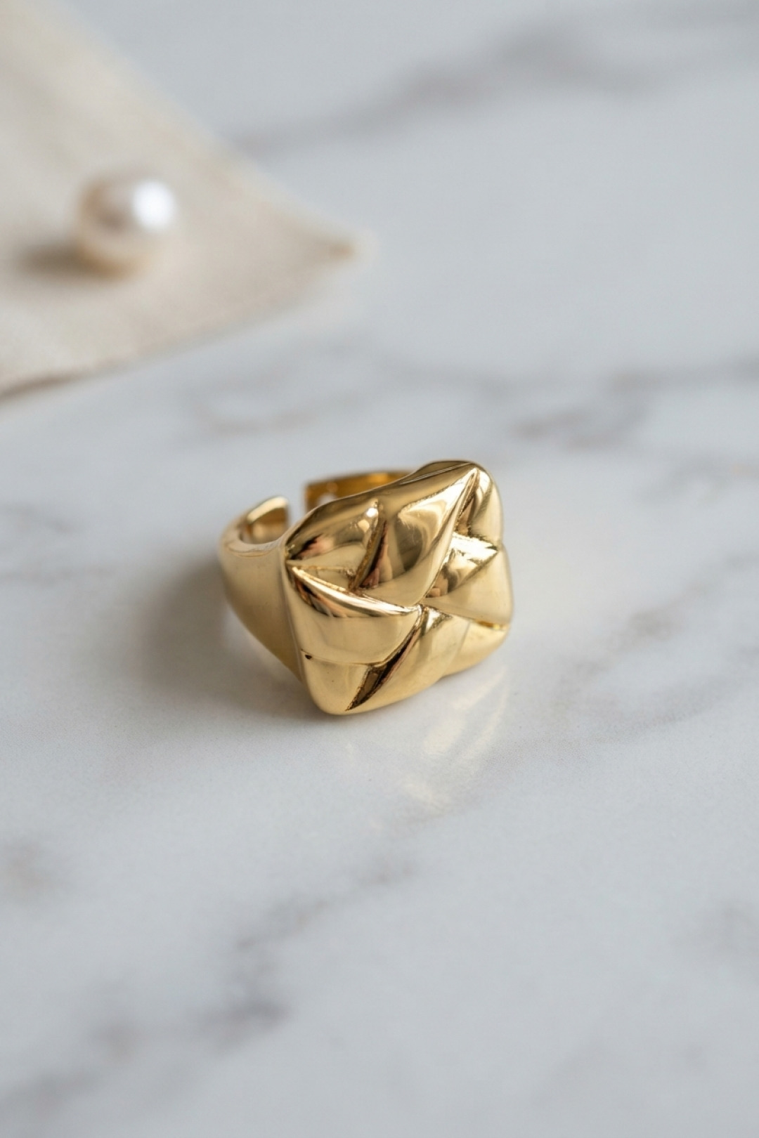 Geometrik Origami Tasarımlı Ayarlanabilir Gold Renk Yüzük - Bayi Depom Geometrik Origami Tasarımlı Ayarlanabilir Gold Renk Yüzük - Bayi Depom