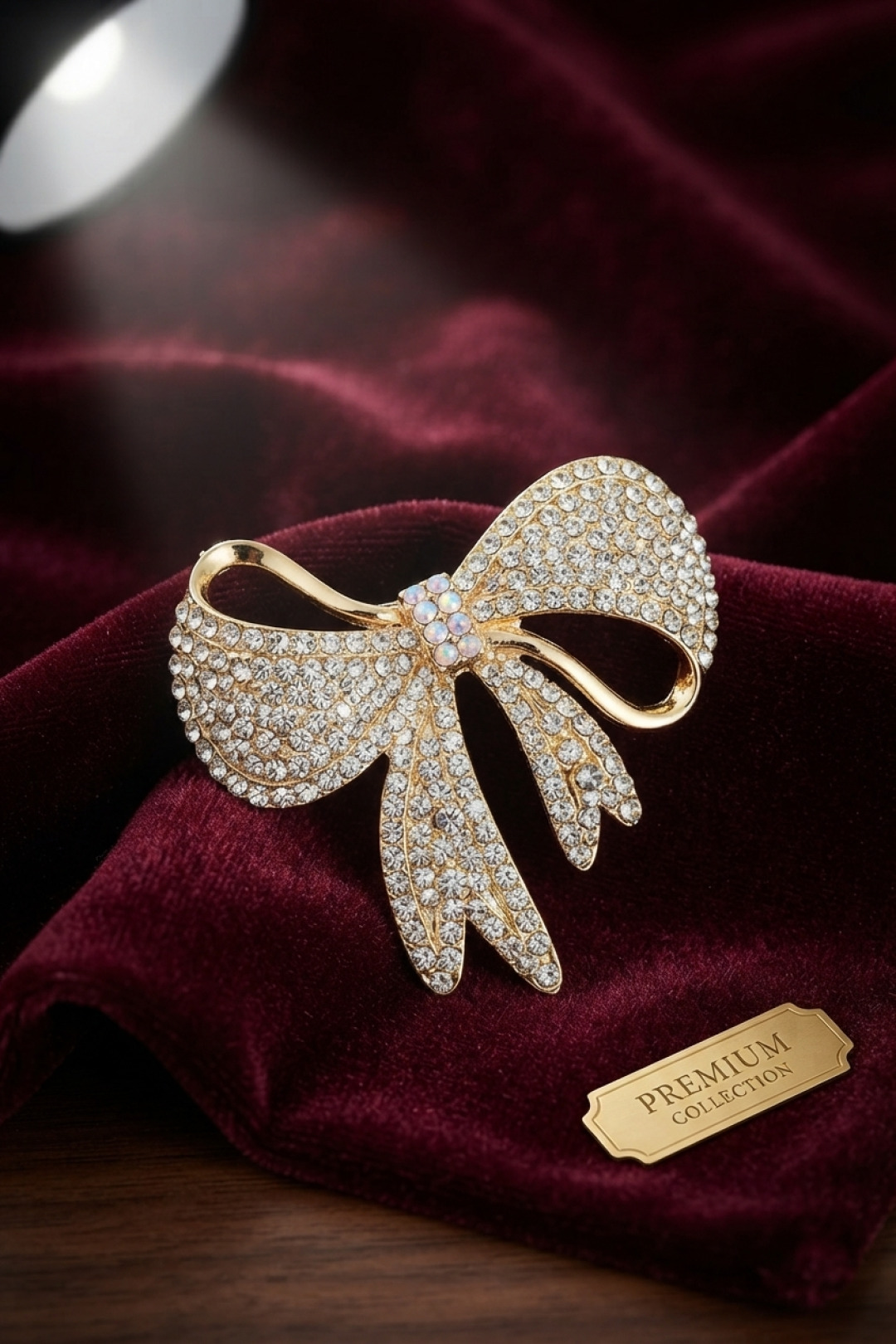 Gold Renk Zirkon Taşlı Fiyonk Model Broş - Bayi Depom Gold Renk Zirkon Taşlı Fiyonk Model Broş - Bayi Depom