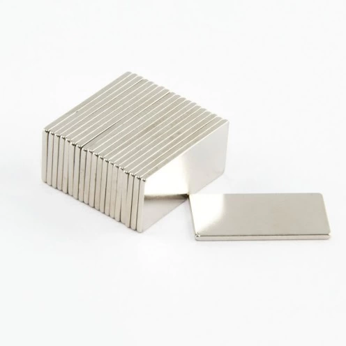5 Adet 15x10x1.5 mm Köşeli Neodyum Mıknatıs N35 Magnet Dayanıklı Nikel Kaplama ( Bayi Depom ) 5 Adet 15x10x1.5 mm Köşeli Neodyum Mıknatıs N35 Magnet Dayanıklı Nikel Kaplama ( Bayi Depom )