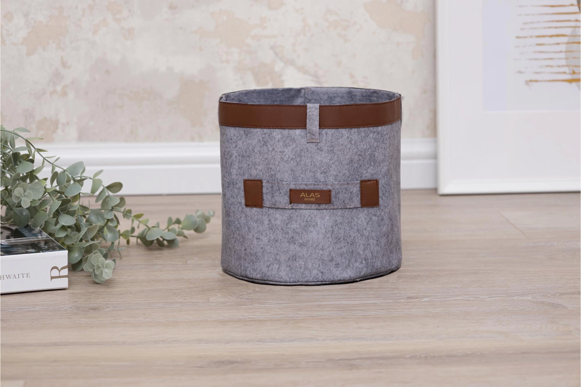 Deri Şeritli Yuvarlak Çok Amaçlı Düzenleyici Organizer Kutu Keçe Sepet (mini) 03822 ( Bayi Depom ) Deri Şeritli Yuvarlak Çok Amaçlı Düzenleyici Organizer Kutu Keçe Sepet (mini) 03822 ( Bayi Depom )