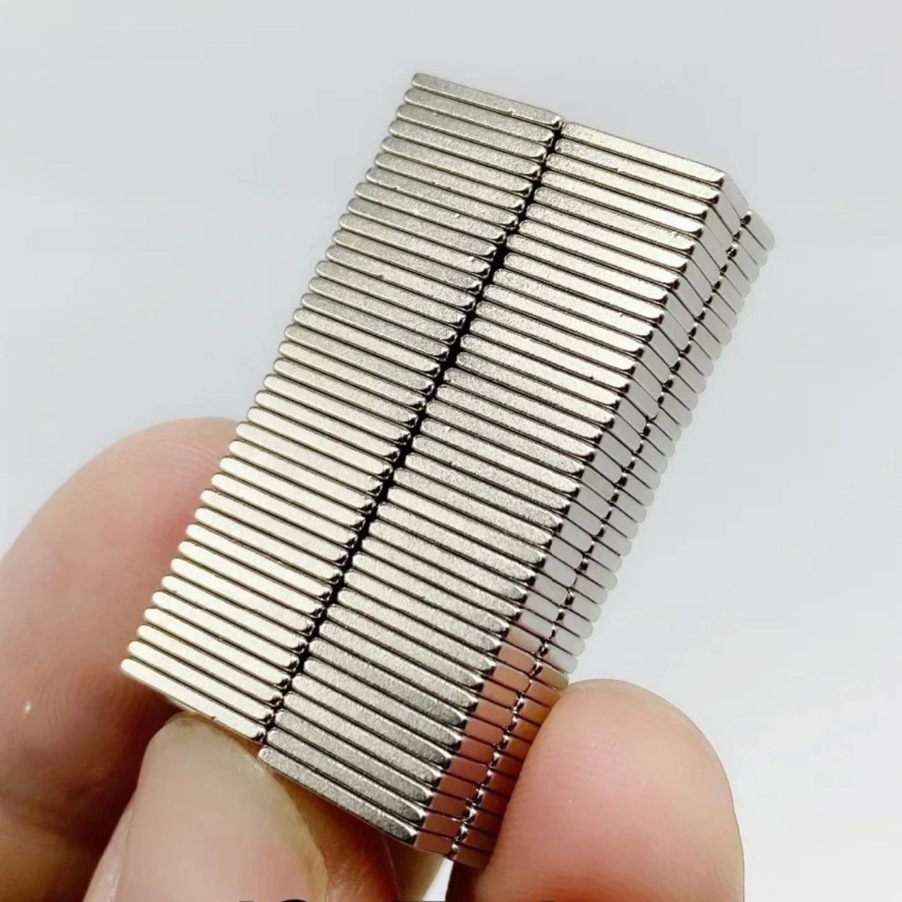10 Adet 15x10x1.5 mm Köşeli Neodyum Mıknatıs N35 Magnet Dayanıklı Nikel Kaplama ( Bayi Depom ) 10 Adet 15x10x1.5 mm Köşeli Neodyum Mıknatıs N35 Magnet Dayanıklı Nikel Kaplama ( Bayi Depom )
