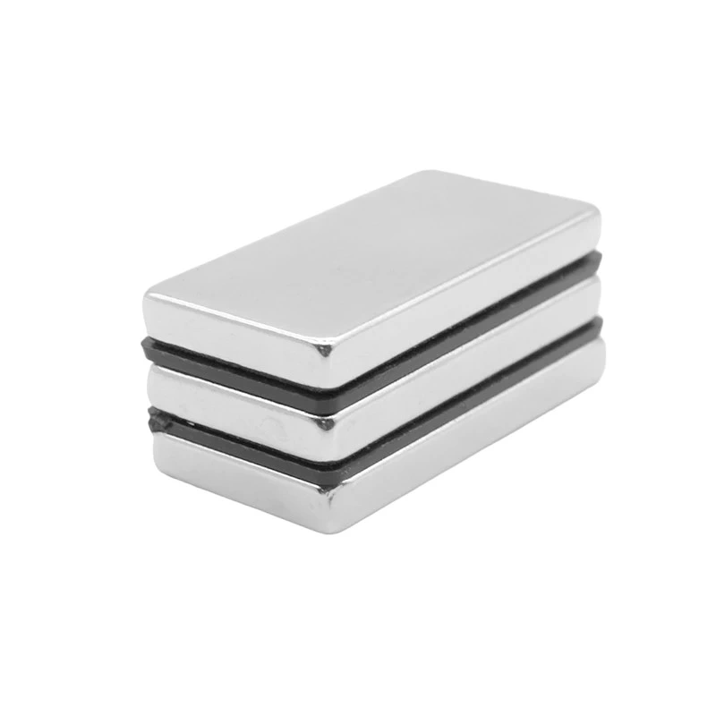 1 adet 40x20x5mm Neodyum Magnet Güçlü N35 Mıknatıs Köşeli Nikel Kaplama ( Bayi Depom ) 1 adet 40x20x5mm Neodyum Magnet Güçlü N35 Mıknatıs Köşeli Nikel Kaplama ( Bayi Depom )