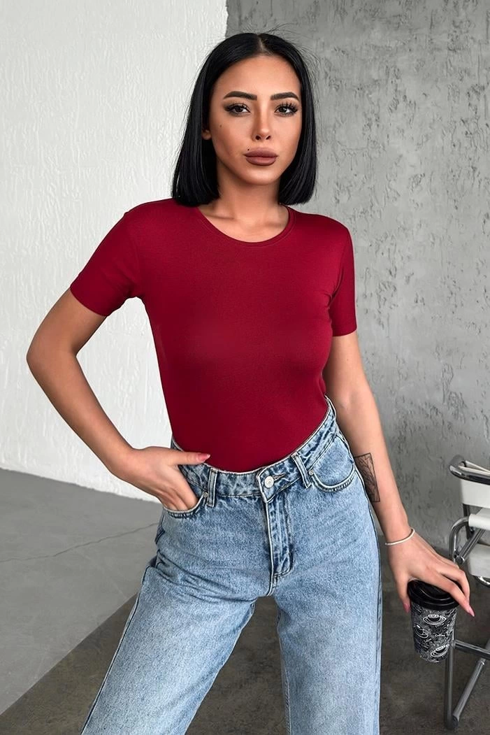 Rahat Ve Şık Kısa Kollu Bisiklet Yaka Likralı Viskon Penye Body Bordo ( Bayi Depom ) Rahat Ve Şık Kısa Kollu Bisiklet Yaka Likralı Viskon Penye Body Bordo ( Bayi Depom )