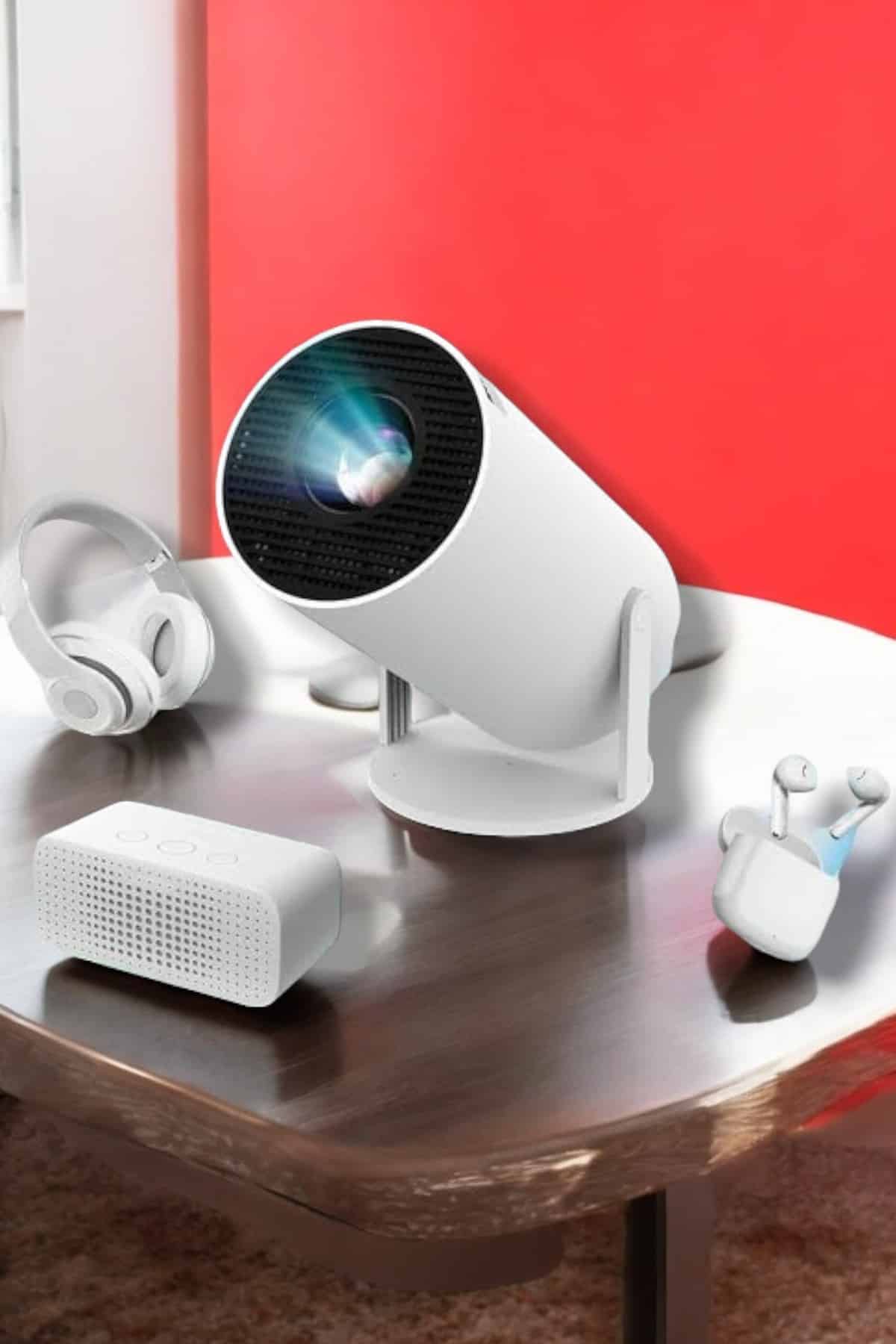 USB ve Kablosuz Bağlantı Özellikli 5000 Saat Ampul Ömürlü Projeksiyon - Bayi Depom