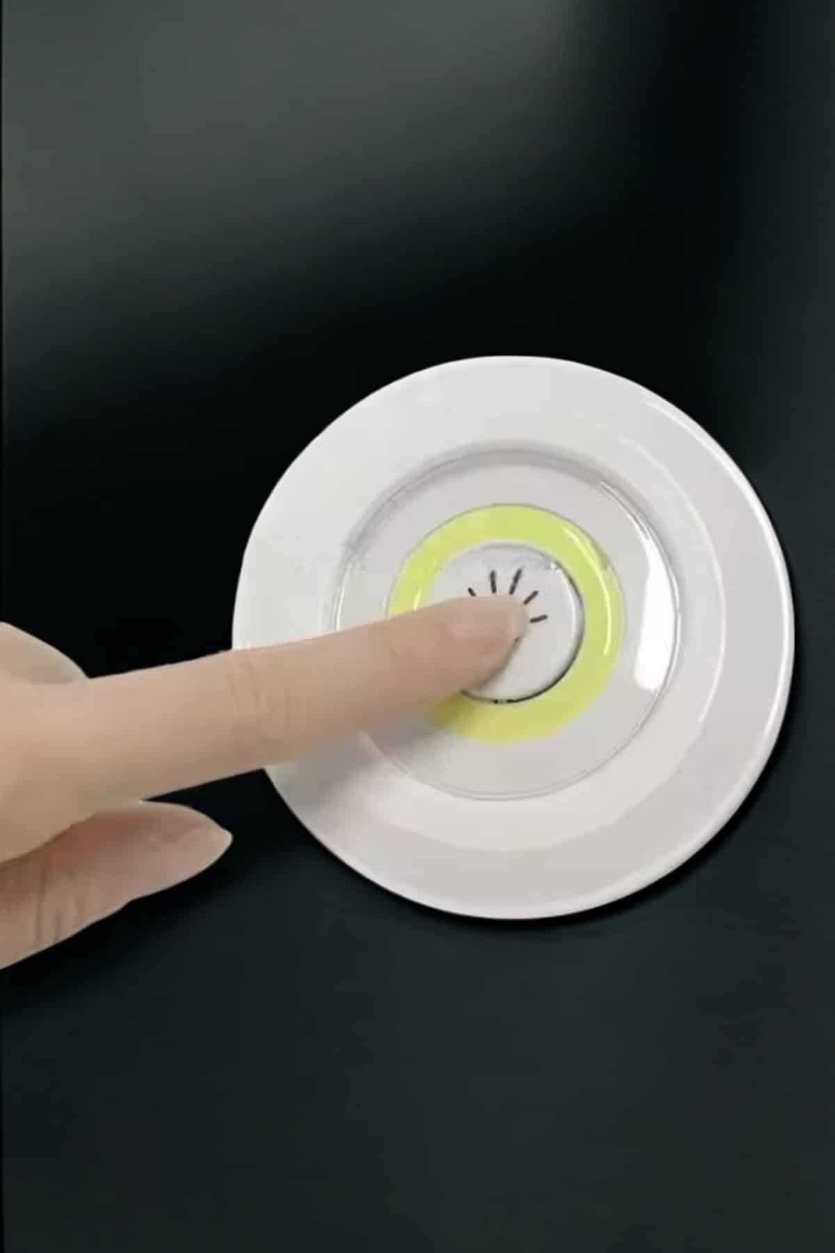 Spot Lamba Led Işık 3lü Uzaktan Kumandalı Pilli Yapışkanlı Kablosuz - Bayi Depom Spot Lamba Led Işık 3'lü Uzaktan Kumandalı Pilli Yapışkanlı Kablosuz - Bayi Depom