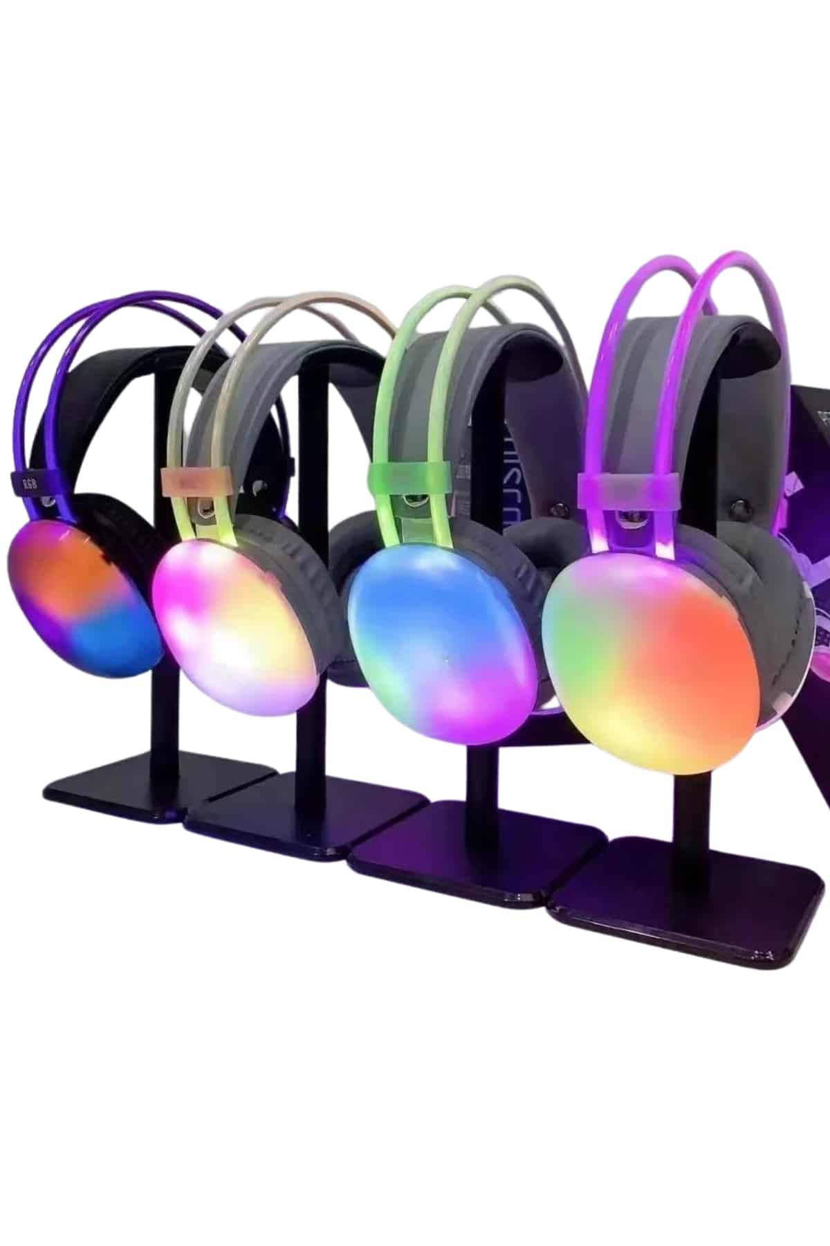 Yeni Nesil Kulak Üstü Kablosuz Uzun Ömürlü RGB Işıklı Bluetooth Kulaklık - Bayi Depom Yeni Nesil Kulak Üstü Kablosuz Uzun Ömürlü RGB Işıklı Bluetooth Kulaklık - Bayi Depom